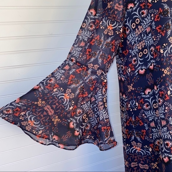 Vince Camuto Bell Sleeves Dress $128 NEW - Picture 2 of 15